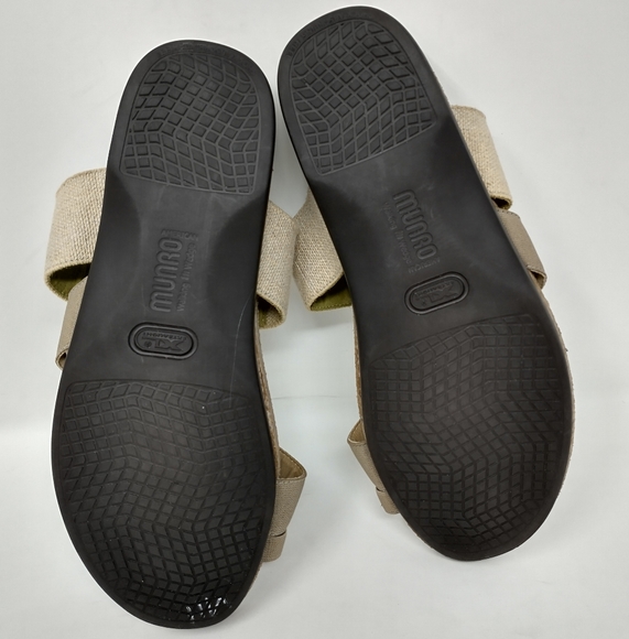 Munro Strappy Toe Loop Slip On Slide Sandals Women's Size 9WW - Picture 8 of 10